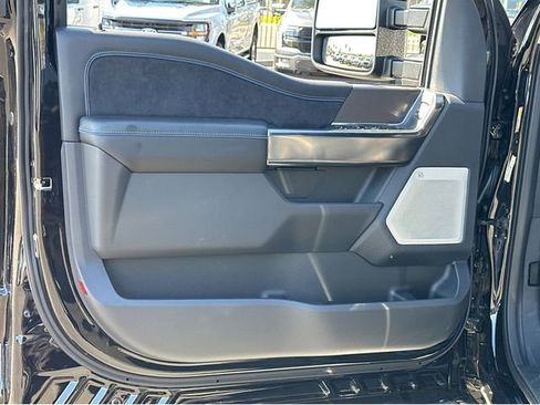 New 2026 Ford F250 Platinum image 36