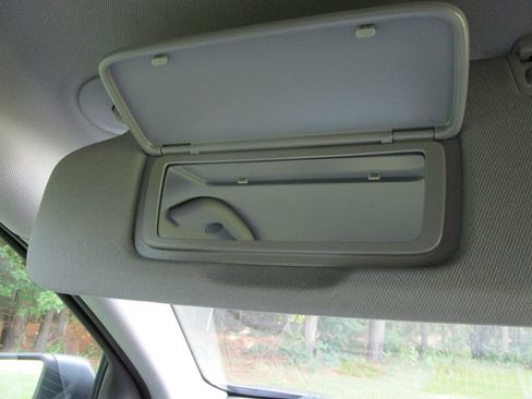 Used 2023 Chevrolet Equinox LS w/ LS Convenience Package FWD image 37