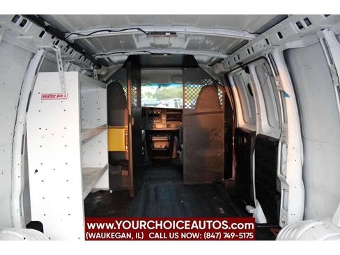 Used 2016 Chevrolet Express 2500 image 13