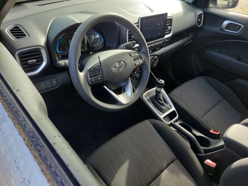 New 2026 Hyundai Venue SE image 6