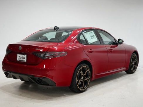 New 2025 Alfa Romeo Giulia AWD w/ Driving Assist Package image 7