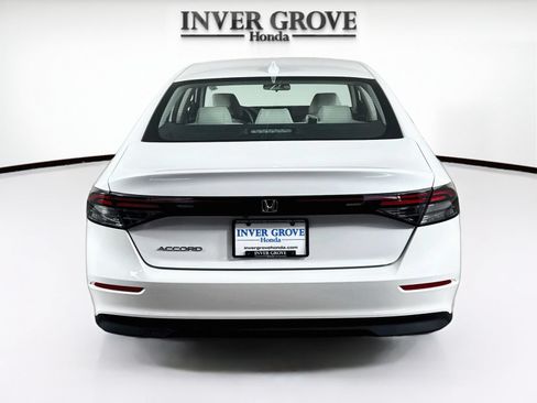 Used 2023 Honda Accord EX image 6