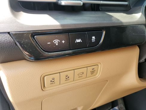 Used 2024 Kia Carnival EX FWD image 26