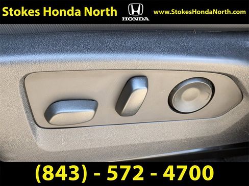 Used 2023 Chevrolet Colorado Z71 w/ Z71 Convenience Package 2 image 17