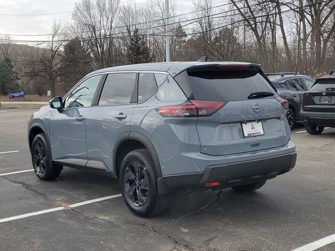 New 2026 Nissan Rogue SV image 3