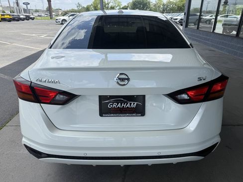 Used 2021 Nissan Altima 2.5 SV FWD image 5
