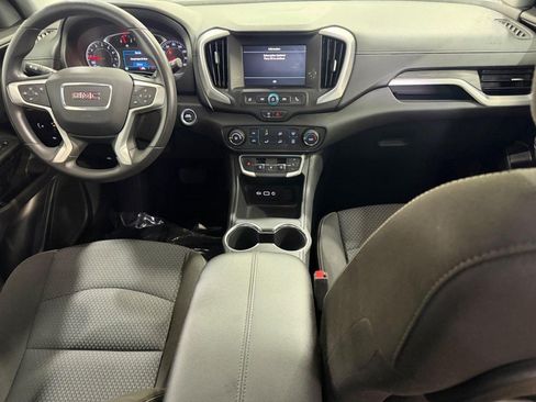 Used 2024 GMC Terrain SLE AWD/4WD image 11