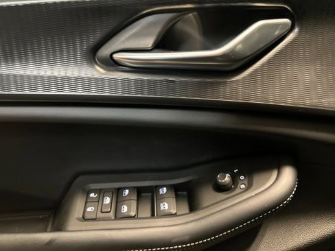 Certified 2025 Jeep Grand Cherokee L Altitude image 10