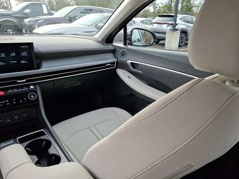 Certified 2024 Hyundai Sonata SEL image 16