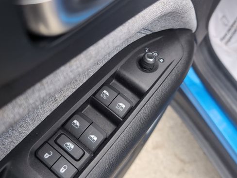 Used 2022 Jeep Compass Latitude image 15