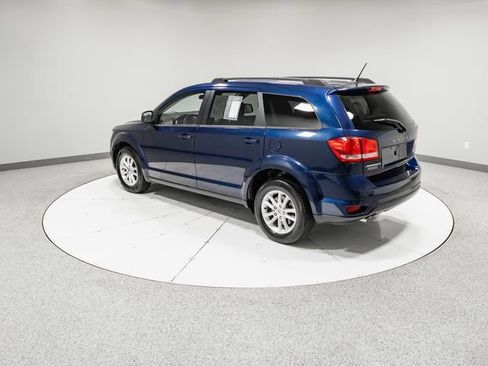 Used 2018 Dodge Journey SXT w/ Safe & Sound Group FWD image 32