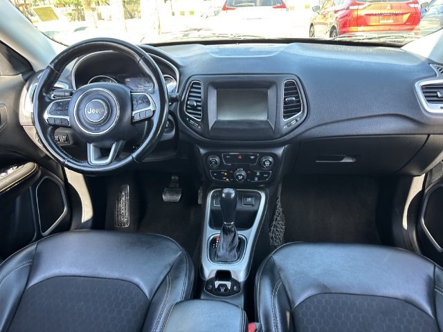Used 2018 Jeep Compass Latitude w/ Popular Equipment Group FWD image 15