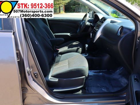 Used 2016 Nissan Versa SV FWD image 19