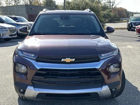 Used 2023 Chevrolet TrailBlazer LT w/ Convenience Package image 2