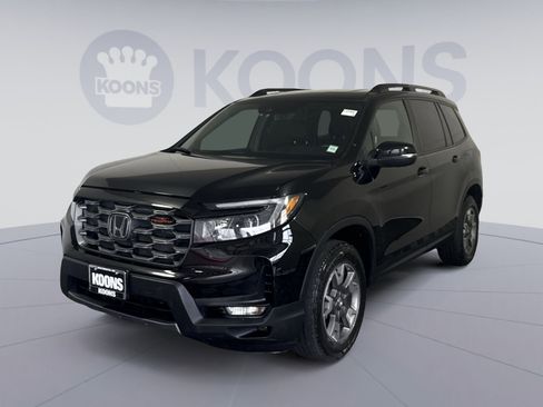 Used 2023 Honda Passport TrailSport image 1