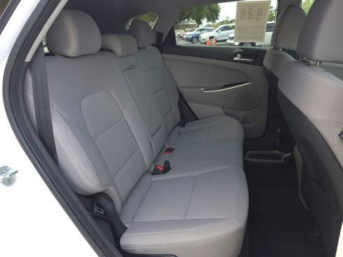 Used 2020 Hyundai Tucson SE FWD image 16