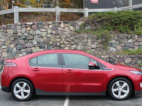 Used 2014 Chevrolet Volt Premium w/ Premium Trim Package image 5