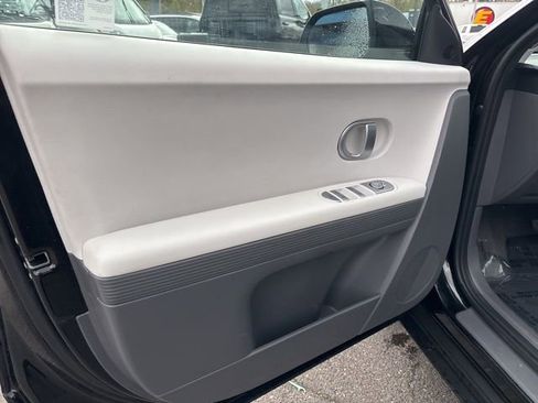 Used 2024 Hyundai Ioniq 5 SEL image 17