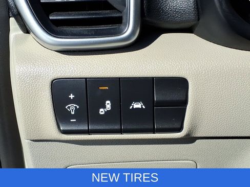 Used 2022 Kia Sportage LX w/ LX FWD Value Edition Package image 23