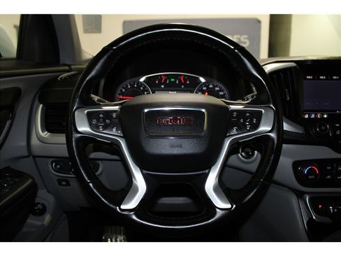 Used 2023 GMC Terrain SLT image 25