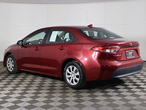 Used 2024 Toyota Corolla LE image 6