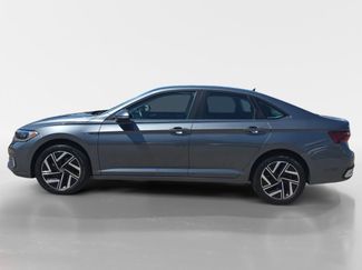 Used 2024 Volkswagen Jetta SEL FWD video 2