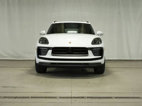 New 2026 Porsche Macan image 10