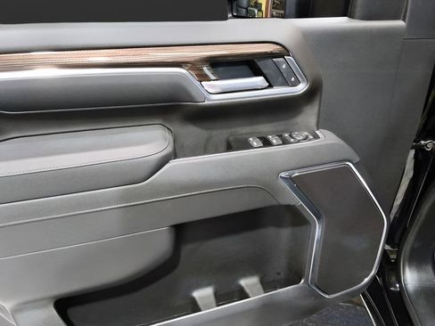 Used 2026 Chevrolet Silverado 2500 LT AWD/4WD image 7