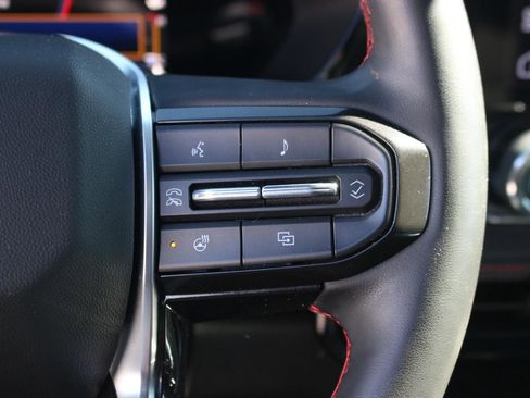 Used 2023 Chevrolet Colorado Z71 w/ Z71 Convenience Package 2 image 19