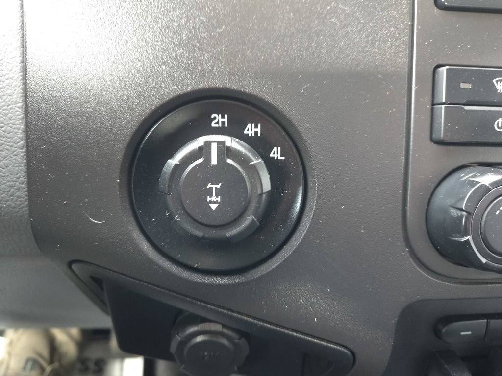 Used 2015 Ford F250 XL w/ Snow Plow Prep Package AWD/4WD image 22
