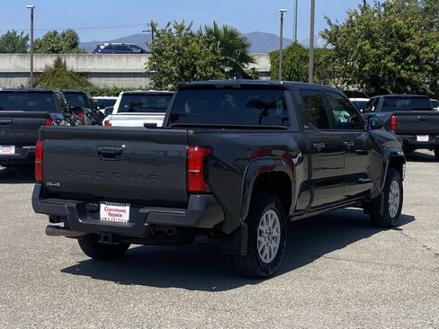 Certified 2026 Toyota Tacoma SR5 image 40
