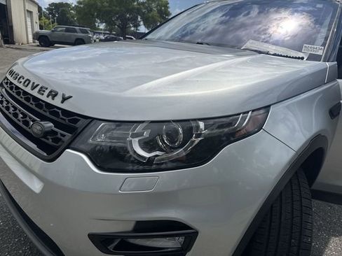 Used 2017 Land Rover Discovery Sport HSE AWD/4WD image 32