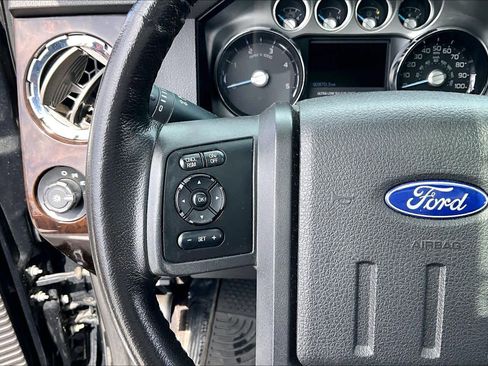 Used 2014 Ford F350 Platinum image 23