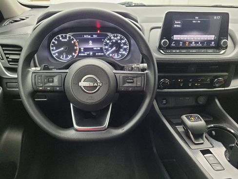 Used 2024 Nissan Rogue S FWD image 22
