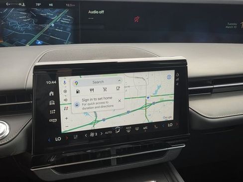 New 2026 Lincoln Nautilus Premier AWD/4WD image 6