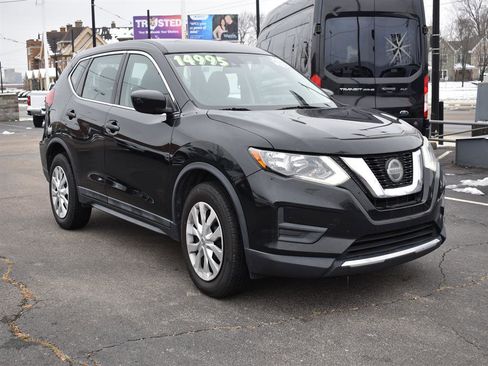Used 2020 Nissan Rogue S image 3