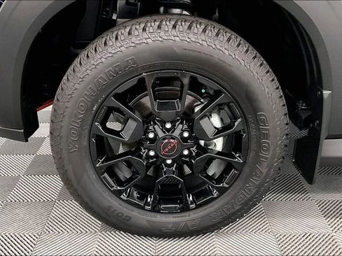 New 2026 Nissan Armada PRO-4X AWD/4WD image 10