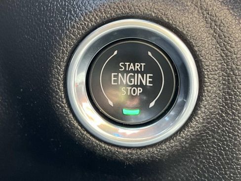 Used 2021 Chevrolet Silverado 1500 RST image 23