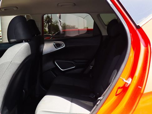 Used 2022 Kia Soul LX w/ Technology Package FWD image 33
