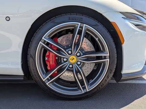 Used 2024 Ferrari Roma RWD image 10