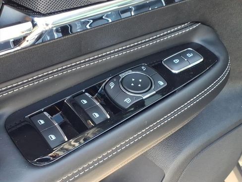 New 2025 Lincoln Corsair Reserve w/ Equipment Group 202A image 17