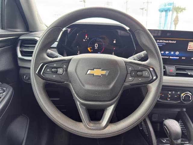 Used 2024 Chevrolet TrailBlazer LS w/ LPO, Blackout Package FWD image 14