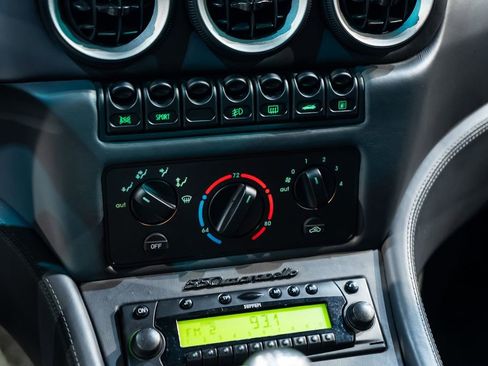 Used 2001 Ferrari 550 Maranello Coupe RWD image 33