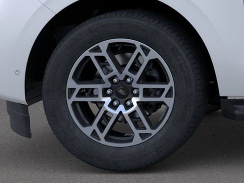 New 2025 Ford Expedition Active image 21