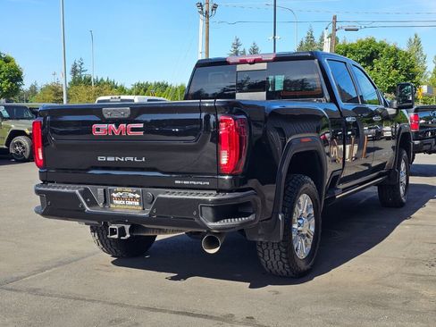 Used 2021 GMC Sierra 3500 Denali w/ Denali Ultimate Package AWD/4WD image 5