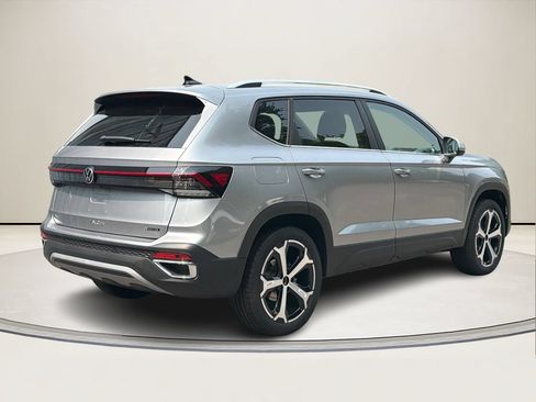 New 2026 Volkswagen Taos SEL AWD/4WD image 3