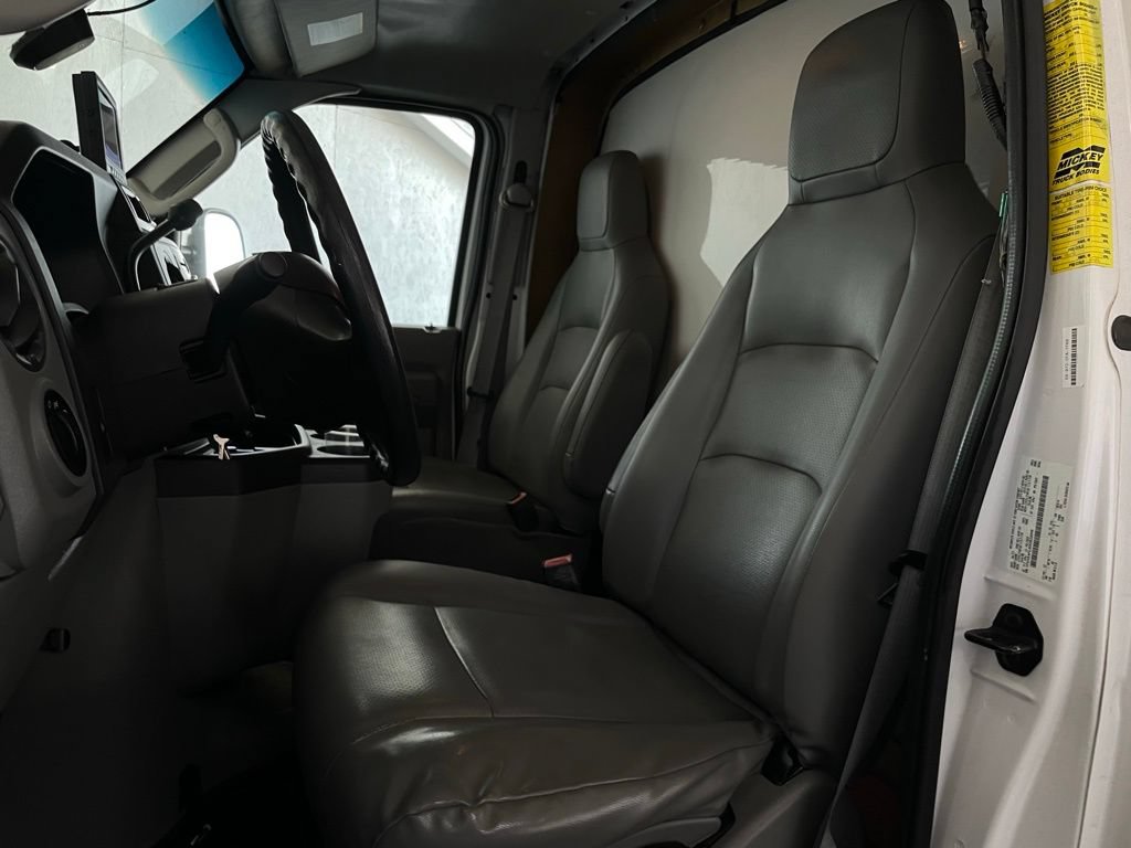Used 2013 Ford E-450 and Econoline 450 Super Duty w/ PWR Locks & Windows Group RWD image 12