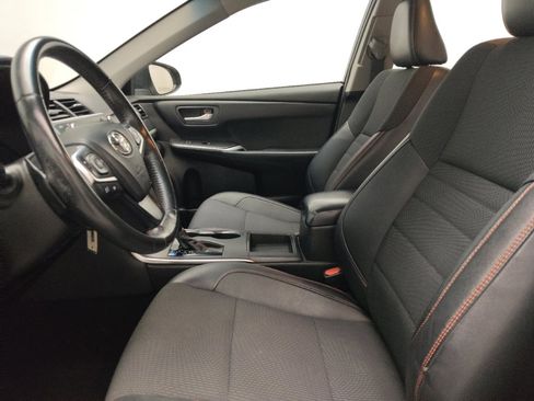 Used 2016 Toyota Camry SE FWD image 17