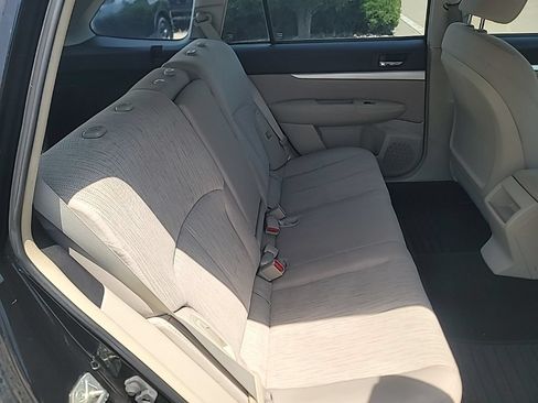 Used 2013 Subaru Outback 2.5i AWD/4WD image 12
