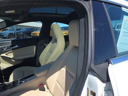 Used 2019 Mercedes-Benz CLA 250 4MATIC image 19